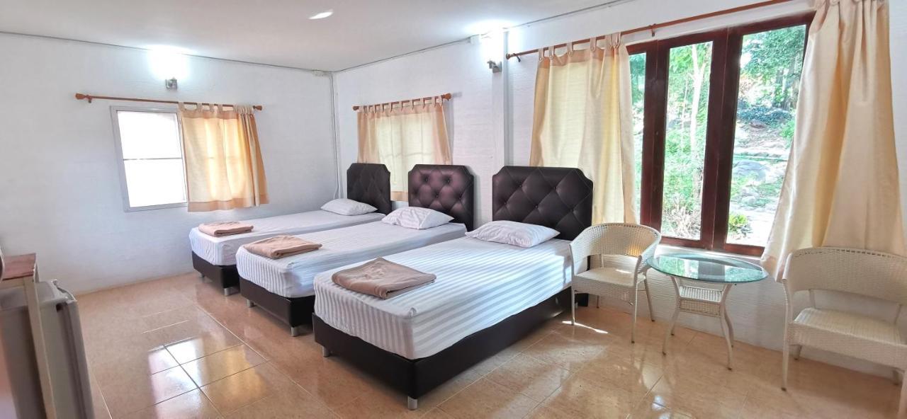 Baan Pordee Homestay Phayayen Esterno foto