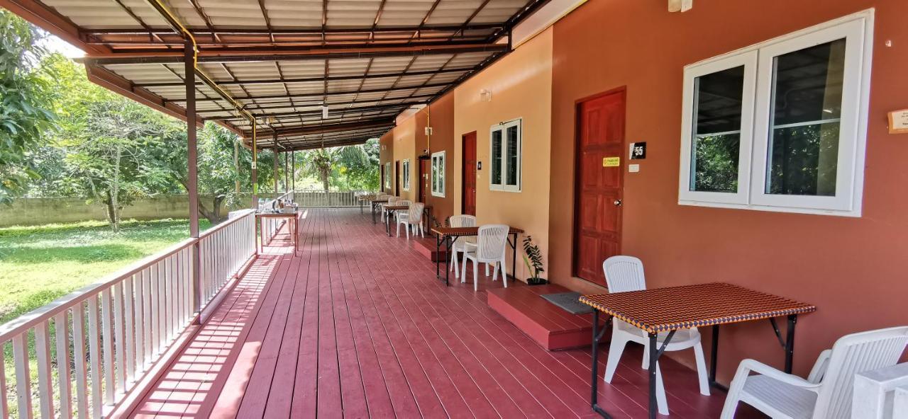 Baan Pordee Homestay Phayayen Esterno foto