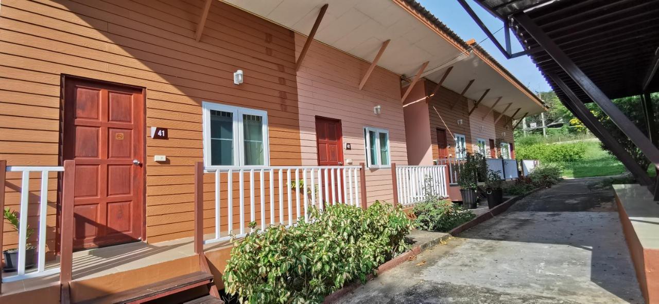 Baan Pordee Homestay Phayayen Esterno foto