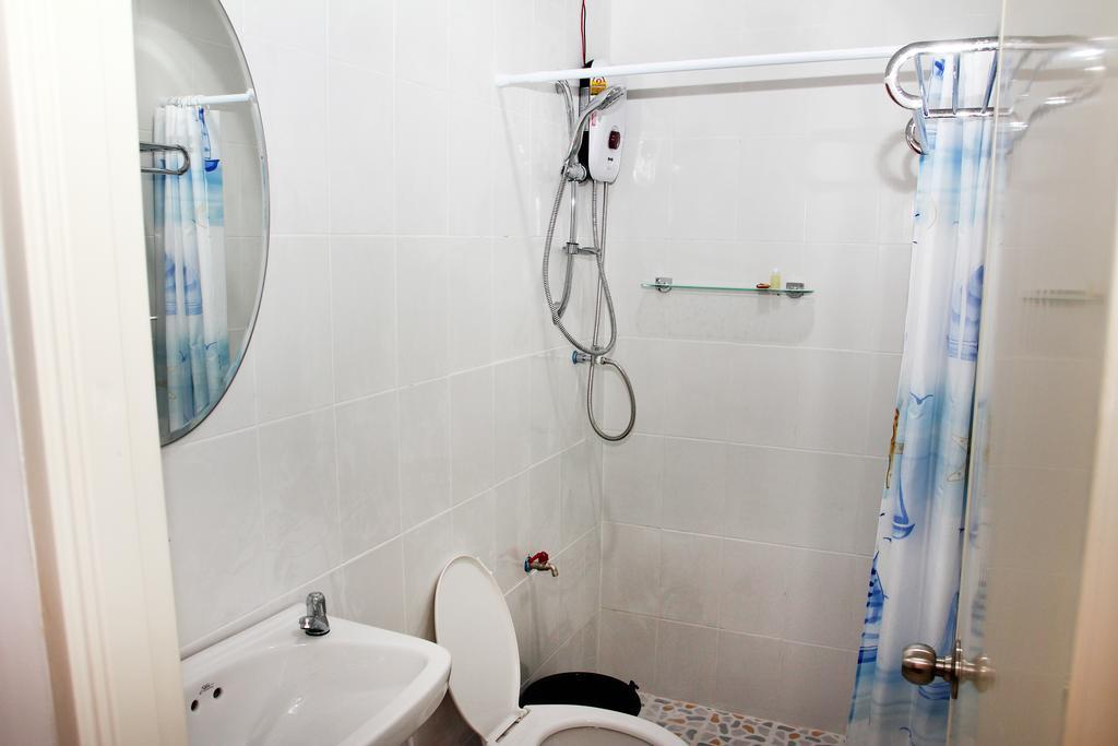 Baan Pordee Homestay Phayayen Esterno foto