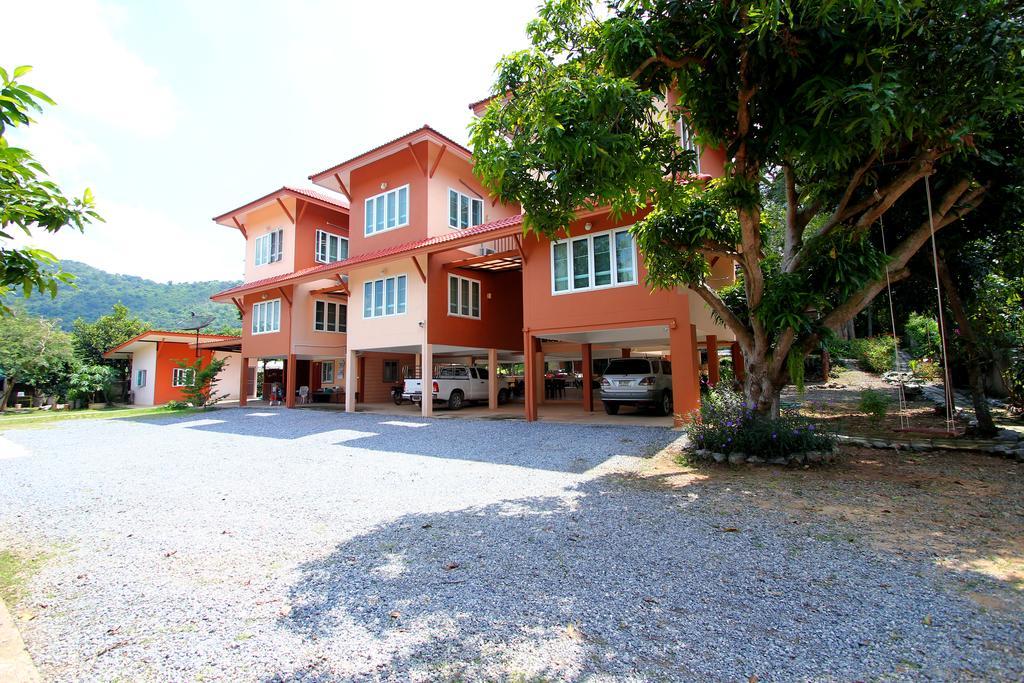 Baan Pordee Homestay Phayayen Esterno foto
